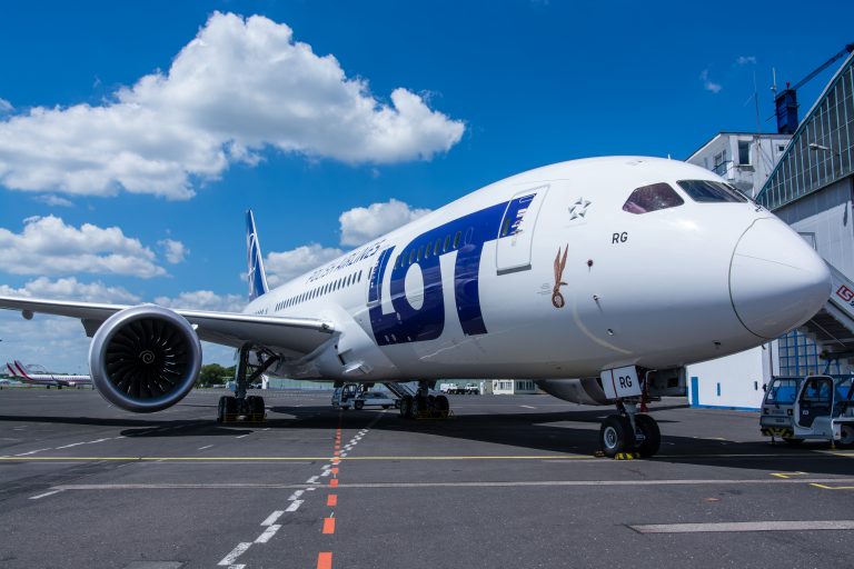 Flights To Poland and EU Under COVID-19 Restrictions