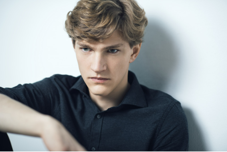 Seattle Symphony Opening Night with Jan Lisiecki